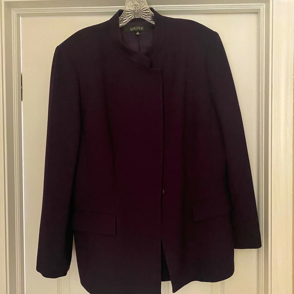 Kasper Skirtsuit - Deep Plum